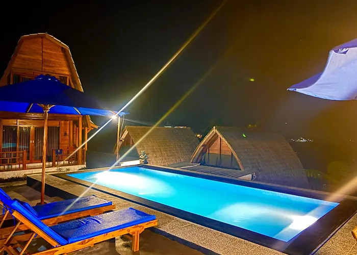 Bali View Pensión 4*